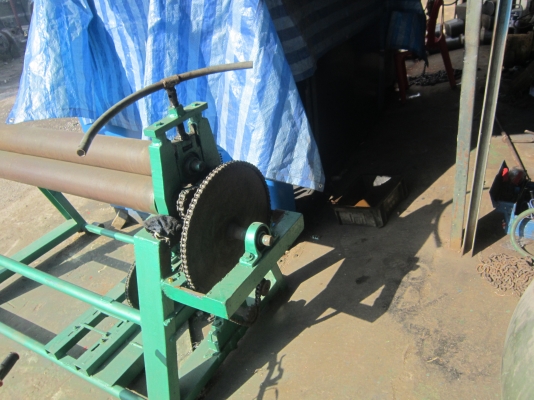 เครื่องม้วนลูกกลิ้งแป๊บ 5 นิ้วสนใจติดต่อ086-3398839