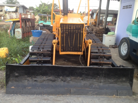 ขายD2-5สภาพสวย พร้อมใช้งาน. เครื่องดี ช่วงล่างดี ใบเเทร็กเต็ม ราคาต่อรองได้