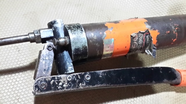 มืออัดจารบี รุ่นพิเศษ 2 สูบ อัดเร็ว อัดแรง