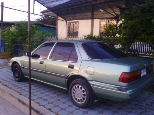 Honda accord ปี90 ขายถูกครับ