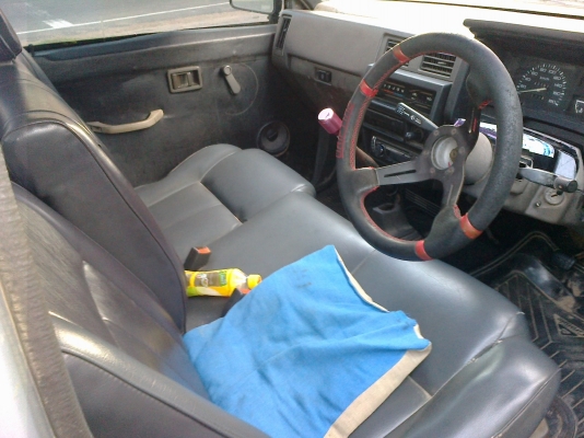 นิสสันเครื่องแดงเดิม ๆ สวยมากพร้อมใช้ขายถูก