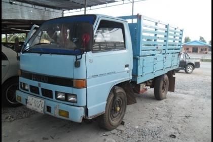 ขายด่วน!!! อีซูซุ 4 ล้อกลาง ขายด่วน!!! อีซูซุ 4 ล้อกลาง