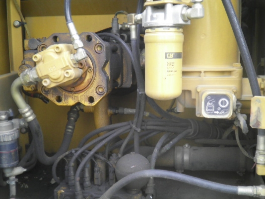 รถขุด Caterpillar 312B #9HR03836 รถญี่ปุ่นค่ะ สนใจโทร. 080-6565422 (หนิง)