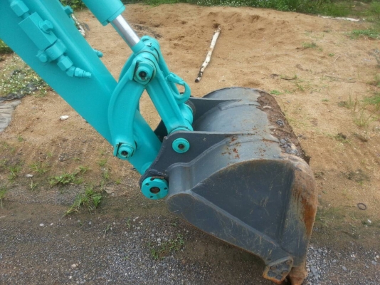 PC30-7เก๋งตู้..แอร์เย็นS/N 19348 รถสวย เต็ม พร้อมใช้ มีลายเจาะ..กระแทก ไฟฟ้าครบ ทำงาน 9พันกว่า ชม.