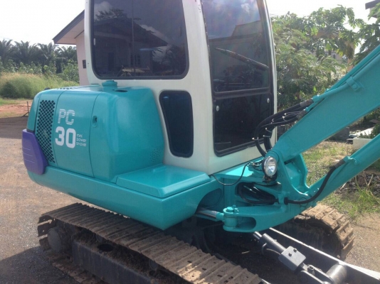 PC30-7เก๋งตู้..แอร์เย็นS/N 19348 รถสวย เต็ม พร้อมใช้ มีลายเจาะ..กระแทก ไฟฟ้าครบ ทำงาน 9พันกว่า ชม.