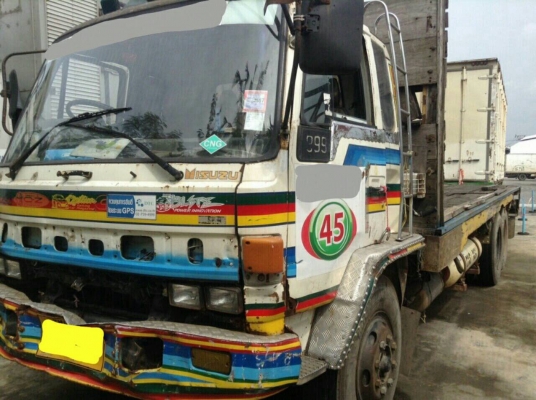 ขาย10ล้อช่วงยาว175ติดแก๊สสยามราชรถห้างร๊อคเล็ก