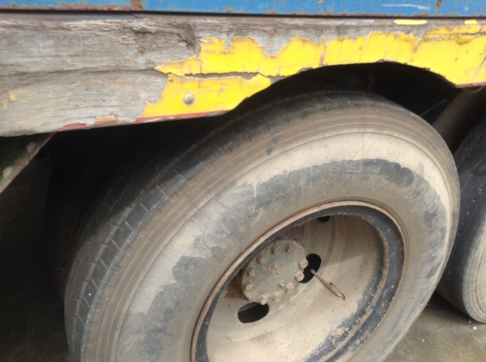 ขาย10ล้อช่วงยาว175ติดแก๊สสยามราชรถห้างร๊อคเล็ก