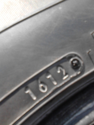 185/70R14 DUNLOP SP SPORT 490 มี 2 เส้น ปี 2012 ไม่มีปะ TEL.081-427-3941 185/70R14 DUNLOP SP SPORT 490 มี 2 เส้น ปี 2012 ไม่มีปะ TEL.081-427-3941