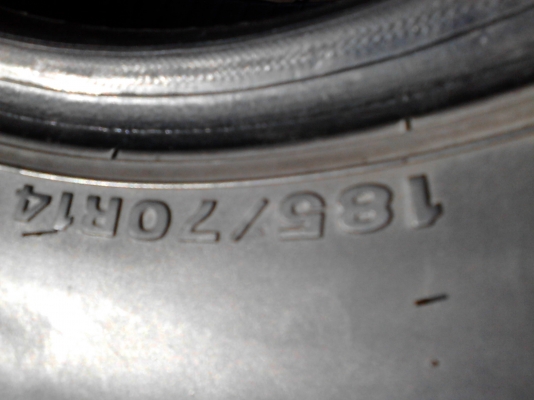 185/70R14 DUNLOP SP SPORT 490 มี 2 เส้น ปี 2012 ไม่มีปะ TEL.081-427-3941 185/70R14 DUNLOP SP SPORT 490 มี 2 เส้น ปี 2012 ไม่มีปะ TEL.081-427-3941