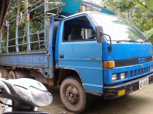 6ล้อ110แรง ISUZU NPR57L-461720 รถใช้งานอยู่ พร้อมใช้ สภาพใช้ได้ เครื่องดี คัสซีก็ยังสวย..เล่มพร้อม.