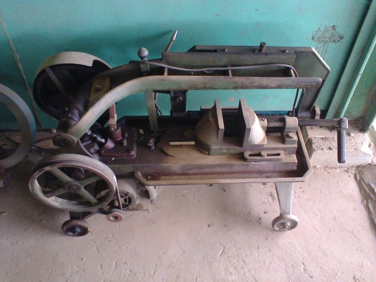 แท่นเลื่อยฮีโร่