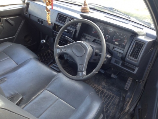 ขายด่วนครับ นิสสันฝาแดง แรงได้ใจ ราคาถุูกเร้าใจ ขายด่วนครับ นิสสันฝาแดง แรงได้ใจ ราคาถุูกเร้าใจ