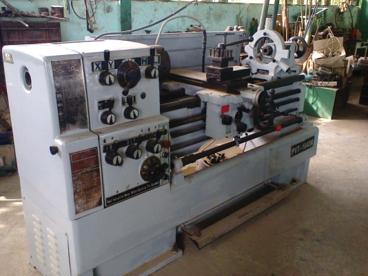 เครื่องกลึง 6.5  ฟุต 2 เพลา
