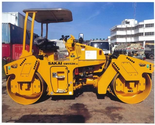 รถบดถนนสั่นสะเทือนล้อเรียบ SAKAI รุ่นSW ุ652H-1K