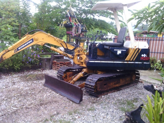 ขายแบคโฮ Komatsu PC 20 รุ่น5 tel 081-8857576