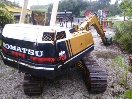 ขายแบคโฮ Komatsu PC 20 รุ่น5 tel 081-8857576