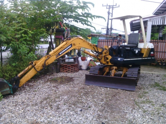 ขายแบคโฮ Komatsu PC 20 รุ่น5 tel 081-8857576