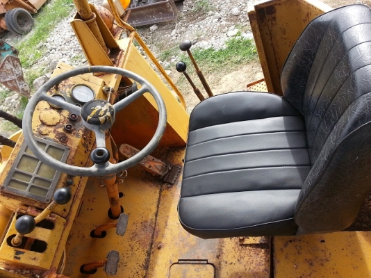 ราคาพิเศษมากๆ รถตัก KOMATSU 510 ยอดนิยม นำเข้าจาก ญี่ปุ่น+++ เดิมๆ ขายถูกมาก 090-986-2521 ราคาพิเศษมากๆ รถตัก KOMATSU 510 ยอดนิยม นำเข้าจาก ญี่ปุ่น+++ เดิมๆ ขายถูกมาก 090-986-2521