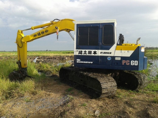 ขาย KOMATSU PC60-1 สภาพสวย แอร์เย็น พร้อมใช้