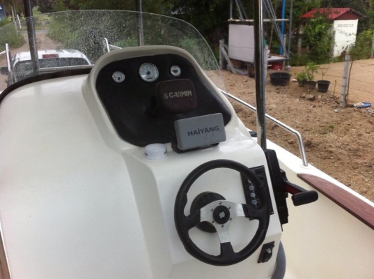 ต้องการขายเรือไฟเบอร์24ฟุต หล่อใหม่ คุณภาพสูง