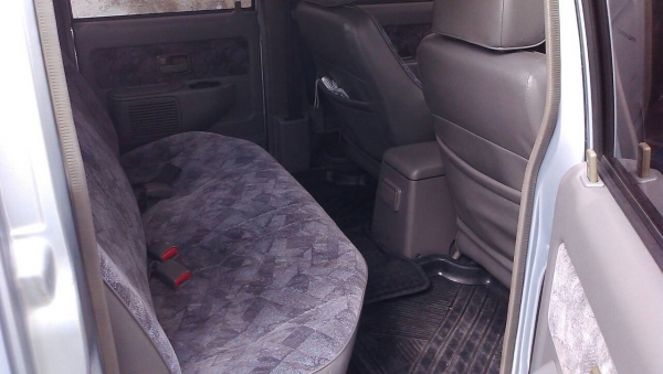 Isuzu Dragoney Cab 4 ปี 2001 Isuzu Dragoney Cab 4 ปี 2001