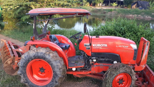 47.เครื่องแน่นสีเดิมๆรถไร่ไม่ลงนํ้า ครับ