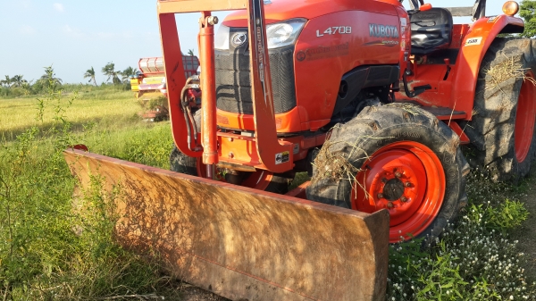 47.เครื่องแน่นสีเดิมๆรถไร่ไม่ลงนํ้า ครับ