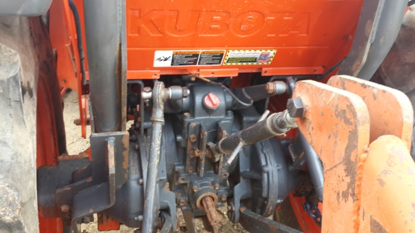 47.เครื่องแน่นสีเดิมๆรถไร่ไม่ลงนํ้า ครับ