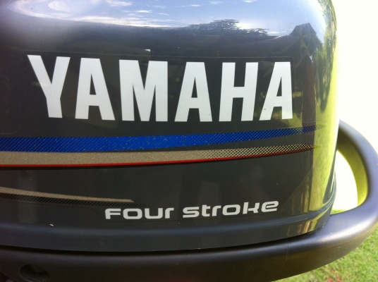 ขายเครื่องเรือ yamaha 4stroke 4Hp