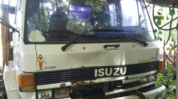 10ล้อติดเครน 4 ตัน รถท้ายลาด...พร้อมใช้..ร็อคกี้ ISUZU FVM เพลาเดียว 175 แรง ติดเครน TADANO 4ตัน
