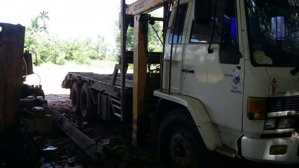 10ล้อติดเครน 4 ตัน รถท้ายลาด...พร้อมใช้..ร็อคกี้ ISUZU FVM เพลาเดียว 175 แรง ติดเครน TADANO 4ตัน