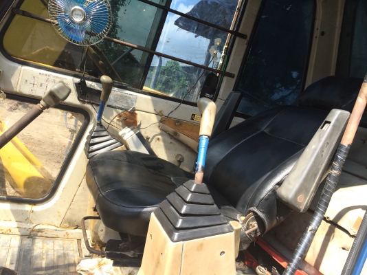 ขายรถแบคโฮ kobelco sk60-1mark3