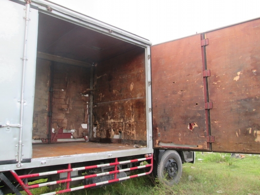 ขาย Isuzu deca 6ล้อ รถห้าง ปี96รถสวยพร้อมใช้งาน