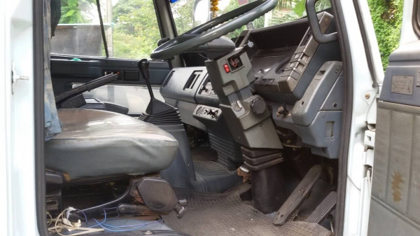 #ขายรถหกล้อ ISUZU ROCKY 175  เครื่อง 6BG1 175 แรงม้า