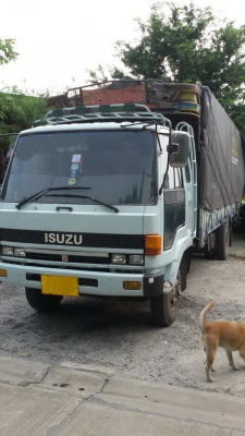 #ขายรถหกล้อ ISUZU ROCKY 175  เครื่อง 6BG1 175 แรงม้า