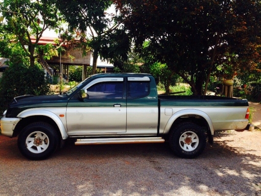 MITSU STRADA 2.8 โฟวีลปี 42สภาพสวย ชุดโฟถอดแล้วจร้า เครื่องเดิม กันร้อนเดิม คานหน้าเดิม สีเดิมบาง MITSU STRADA 2.8 โฟวีลปี 42สภาพสวย ชุดโฟถอดแล้วจร้า เครื่องเดิม กันร้อนเดิม คานหน้าเดิม สีเดิมบาง