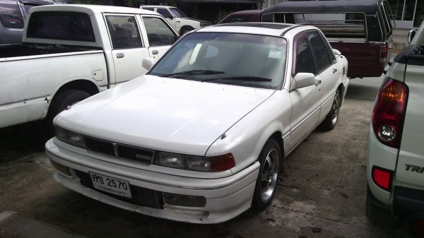 ขายด่วนมิตซูกาแลนซ์ 4G63 t m-t LPGหัวฉีด หลังคาSUNROOF แอร์ดิจิตอล