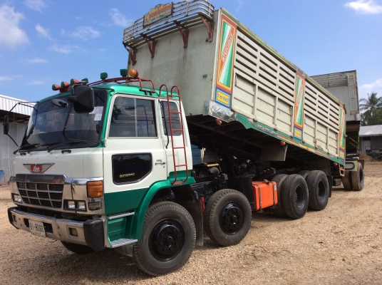 Hino. สามใบปัด. แม่ลูก ดั้ม