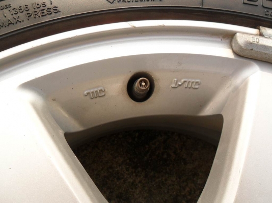 ล้อแม็กซ์แท้ พร้อมยาง ขอบ16นิ้ว 6รู139 (4วง=3,600บ.)วงละ900เอง ไม่แตก ไม่ดุ้ง สีสวย ไม่มีรอยขีดข่วน ใส่กระบะ6รู139 ล้อแม็กซ์แท้ พร้อมยาง ขอบ16นิ้ว 6รู139 (4วง=3,600บ.)วงละ900เอง ไม่แตก ไม่ดุ้ง สีสวย ไม่มีรอยขีดข่วน ใส่กระบะ6รู139