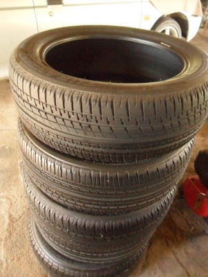 ยาง บริดสโตน 185/55ขอบ16นิ้ว ปี13 เส้นละ400บาท(เหลือ2เส้น=800)ดอกหนาๆ