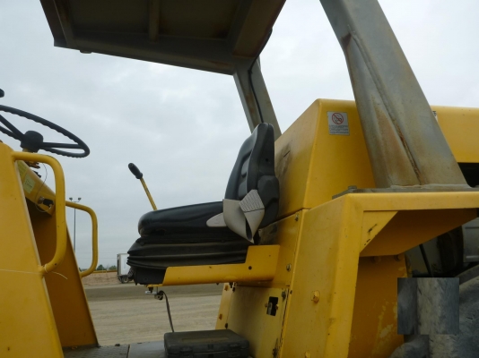 ขายรถบด BOMAG BW212PD-2 รถเก่านอกนำเข้าจาก USA แท้ 100\% สภาพสวย ไม่เคยใช้งานในไทย เอกสารครบ ขายรถบด BOMAG BW212PD-2 รถเก่านอกนำเข้าจาก USA แท้ 100\% สภาพสวย ไม่เคยใช้งานในไทย เอกสารครบ