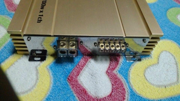 แอมป์คลาสดี GRATIA 1700W เกาหลีแท้รุ่นเก่า มือสองสภาพนางฟ้า กล่องยังอยู่ครับ เดิมๆไม่เคยซ่อม ขับซับ10-12นิ้วกระจุย ขาย 5800 บาท ย้ำครับสภาพสวยจริงๆ