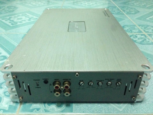 แอมป์คลาสดี WORLDTECH 1500w มือสองสภาพสวยเดิมไม่เคยแกะประกันยังอยู่ ขับซับ10-12โครงหล่อได้ ขาย 2650 บาท