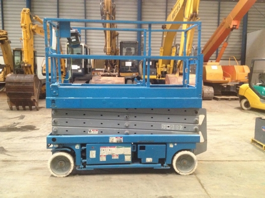 ขายรถลิฟย์ GENIE GS2632 สภาพพร้อมใช้งาน ติดต่อ อำพล 090-9694506/080-3031241 ขายรถลิฟย์ GENIE GS2632 สภาพพร้อมใช้งาน ติดต่อ อำพล 090-9694506/080-3031241