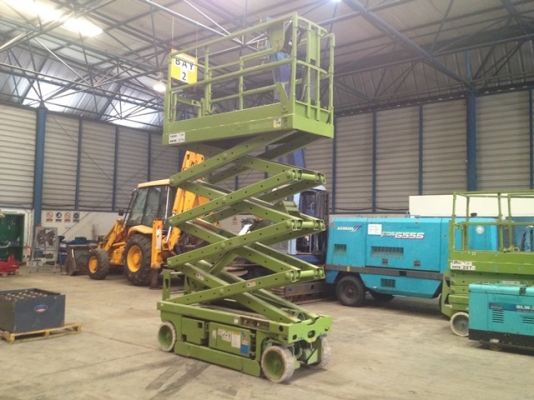 ขายรถลิฟย์ GENIE GS2632 สภาพพร้อมใช้งาน ติดต่อ อำพล 090-9694506/080-3031241 ขายรถลิฟย์ GENIE GS2632 สภาพพร้อมใช้งาน ติดต่อ อำพล 090-9694506/080-3031241