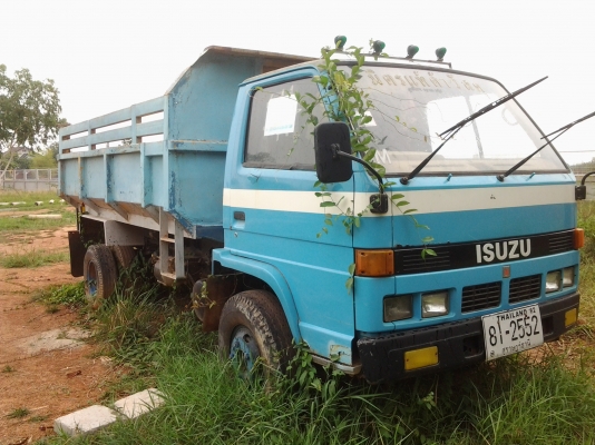 ISUZU   6ล้อดั้ม    88แรง