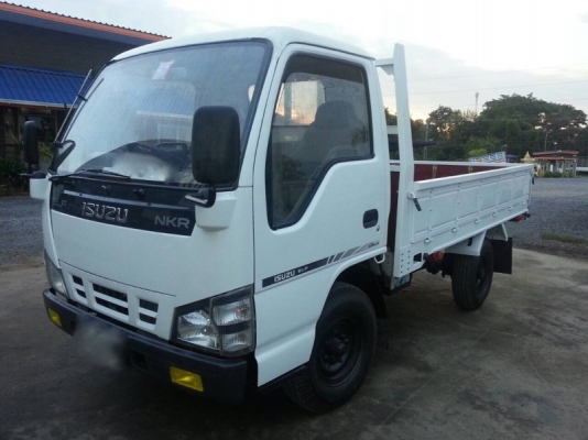 รถอีซูซุ 4 ล้อ  100 แรงม้า. ปี 50  สนใจติดต่อ 081 - 6079515