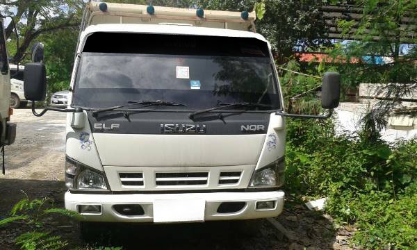 รถบรรทุก 6 ล้อดัมพ์ ISUZU NQR ปีจดทะเบียน 2550 150 แรงม้า รถบรรทุก 6 ล้อดัมพ์ ISUZU NQR ปีจดทะเบียน 2550 150 แรงม้า