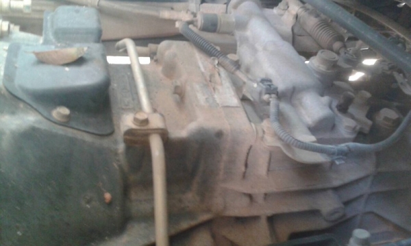 รถฮีโน่ 6 ล้อดั้ม  175  แรงม้า. ปี 54  สนใจติดต่อ 081 - 6079515