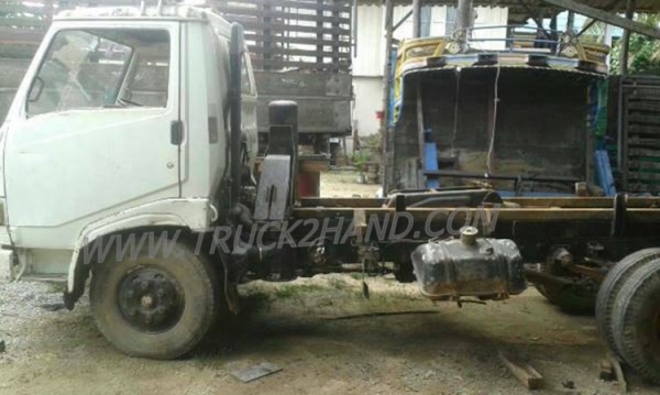 รถบรรทุก 6 ล้อ ISUZU KM777 4 สูบ 117 แรงม้า รถบรรทุก 6 ล้อ ISUZU KM777 4 สูบ 117 แรงม้า